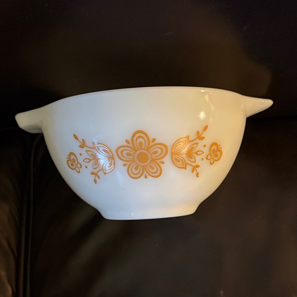 Vintage Pyrex Butterfly Gold Cinderella two Mixing Bowls